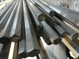 Конструкционный легированный шестигранник 10 мм 15ХР ГОСТ 4543-2016